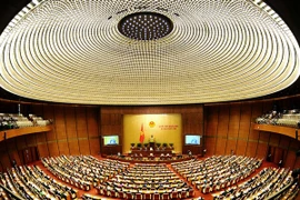 Nợ công, nợ xấu làm “nóng” nghị trường