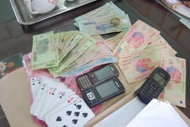 Một ngày bắt ba vụ đánh bạc