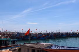 Sóng cả không ngã tay chèo