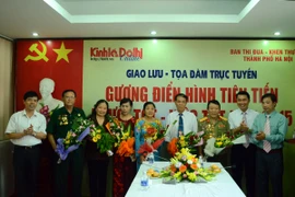 Những tấm gương bình dị mà cao quý