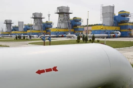 Mở chiếc van khí đốt