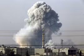 Mỹ thả vũ khí cho người Kurd ở Syria chống phiến quân IS