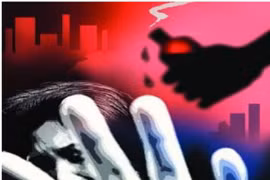 Chồng tạt axít vợ sau khi cãi vã 