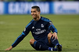 Ronaldo nhờ cậy "cầu thủ thứ 12" cho một đêm huyền ảo