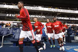 M.U nguy cơ bị phạt nặng vì sự cố ở trận gặp Tottenham