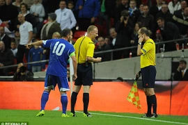 Những điểm đáng chú ý trong luật mới của bóng đá thế giới