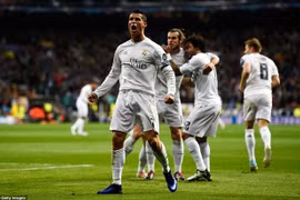 Tứ kết Champions League: Ronaldo chói sáng, Real ngược dòng ngoạn mục