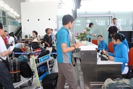 Chiếm đoạt iPhone 6 Plus của hành khách bỏ quên tại sân bay