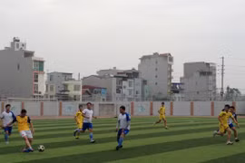 Giao lưu bóng đá chào mừng 70 năm Ngày truyền thống lực lượng CSGT