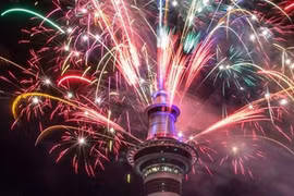 Thế giới hào hứng chào đón năm 2017