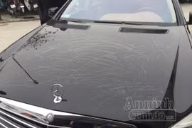 Bắc Ninh: "Buốt lòng" Mercedes S550 bị rạch chằng chịt khắp xe