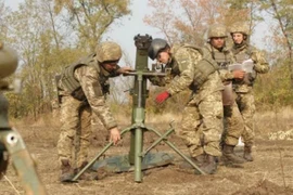 Súng cối M120-15 Hammer của Ukraine vỡ nòng, 2 binh sĩ thiệt mạng