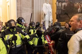 Cảnh sát Đồi Capitol phủ nhận tin một sĩ quan thiệt mạng sau vụ bạo loạn ở tòa Quốc hội