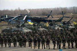 Danh sách ‘dài dằng dặc’ các loại vũ khí mà Mỹ và phương Tây chuyển cho Ukraine