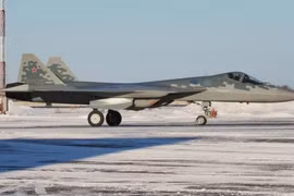 [ẢNH] Su-57 Nga bỏ lỡ triển lãm hàng không ở Ấn Độ?