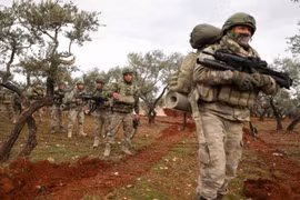 Thổ Nhĩ Kỳ phát động cuộc tấn công ác liệt ở Đông Bắc Syria