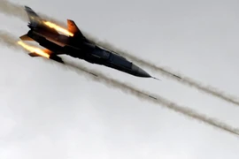 Không quân Nga, Syria dội bom dữ dội diệt phiến quân IS ở miền trung Syria