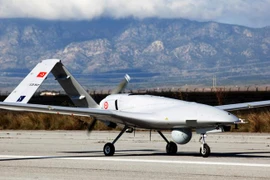 Chiến sự Donbass: Kiev mở rộng sản xuất UAV Bayraktar