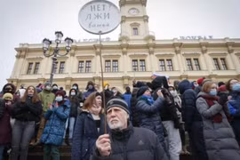 Khoảng 2.000 người biểu tình bất hợp pháp ở Matxcơva