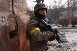 Xung đột Nga-Ukraine: Tổng thống Putin ra lệnh ‘đóng băng’ nhà máy Azovstal