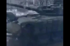 DPR triển khai hàng chục xe tăng ở Horlivka, sẵn sàng đáp trả Ukraine
