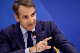 Hy Lạp thực hiện giãn cách xã hội 3 tuần chống Covid-19