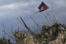 Báo Nga: Donetsk và Lugansk sẽ đầu hàng và trở về Ukraine?