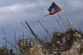 Báo Nga: Donetsk và Lugansk sẽ đầu hàng và trở về Ukraine?