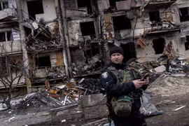 Chiến sự Nga - Ukraine: Kiev lâm nguy, đạn pháo đã rót vào Quảng trường Maidan