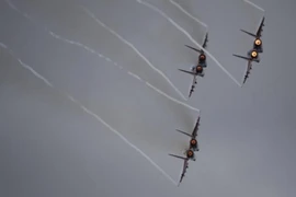 [ẢNH] Chỉ trong vài giờ, không quân Nga tiến hành hơn 30 cuộc không kích ở Trung Syria