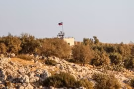 Lực lượng Thổ Nhĩ Kỳ rút khỏi thành phố chiến lược ở Tây Bắc Syria