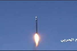 Phiến quân Houthi phóng tên lửa đạn đạo tấn công thủ đô của Saudi Arabia