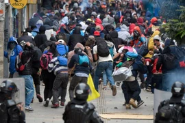Biểu tình chống cảnh sát tại Colombia, gần 150 người thương vong