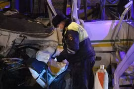 Nga: Xe tải hạng nặng đâm vào đoàn xe quân sự, gần 50 binh sĩ thương vong