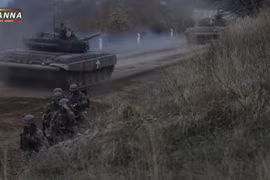 Armenia triển khai xe bọc thép cho trận chiến quan trọng ở Shusha