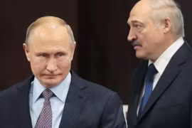 Tổng thống Belarus muốn mượn tiền Nga, nhưng từ chối công nhận Crimea?