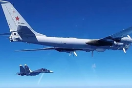 Mỹ phát hiện hai máy bay Tu-142 Nga gần biên giới
