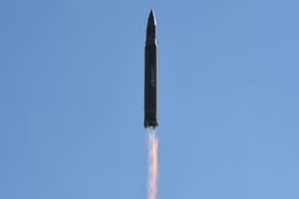 Houthi phóng tên lửa giết chết một số chỉ huy của Saudi Arabia 