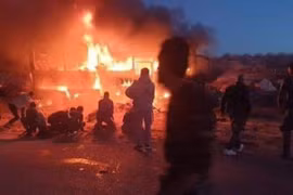 IS lại tấn công đẫm máu, 9 binh sĩ SAA thiệt mạng