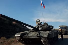 Lực lượng Nga hiện diện ở Karabakh, chính thức bắt đầu sứ mệnh