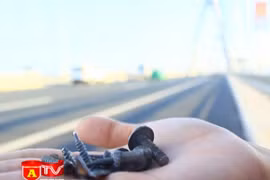 Làm rõ nghi vấn rải đinh trên cầu Nhật Tân