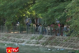 Ô nhiễm môi trường ở hồ Đầm Tròn