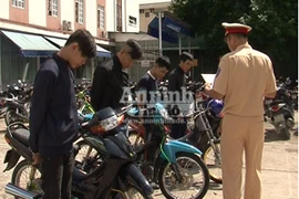 Phục kích “quái xế bay đêm"