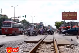 Lập lại TTATGT đường sắt khu vực Gia Lâm - Long Biên