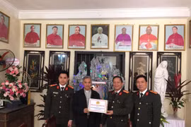 Công an Hà Nội thực hiện nhiều hoạt động nghĩa tình trong dịp lễ Noel