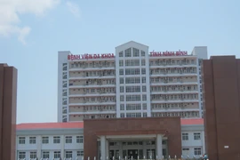 Loằng ngoằng gói thầu tiền tỷ giữa Bệnh viện đa khoa tỉnh Ninh Bình và Công ty Việt Á