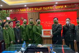 Giám đốc Công an Hà Nội kiểm tra, chúc Tết lực lượng Công an cơ sở