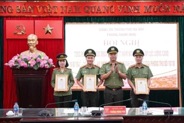 Nâng cao nhận thức, thi đua rèn luyện, lập công, hoàn thành xuất sắc nhiệm vụ được giao