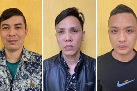 Ba tháng ròng uy hiếp nhà con nợ bằng mắm tôm, thuốc trừ sâu