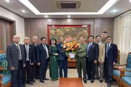 Đoàn Tân Ban thường trực Giáo hội Báp tít Việt Nam chào xã giao Công an Hà Nội